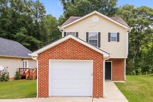 1660 Riverchase Cir NE in Conyers, GA - Building Photo