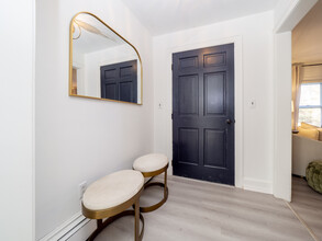 209 Peaceable St in Ridgefield, CT - Building Photo - Building Photo
