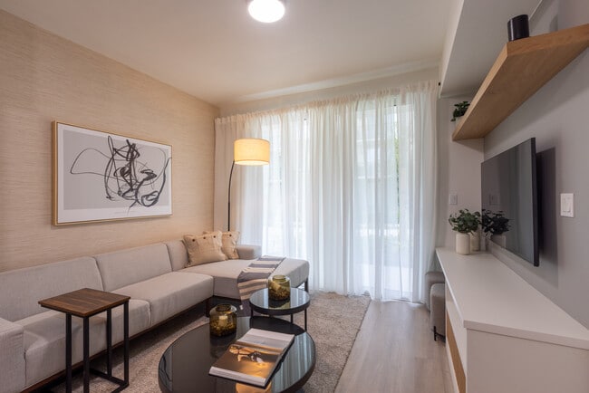 Resia Golden Glades