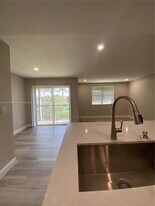 1261 SW 46th Ave, Unit 2012 in Pompano Beach, FL - Building Photo