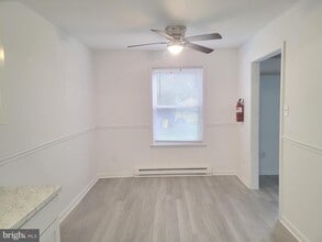 91 Hampshire Rd in Gloucester Township, NJ - Building Photo - Building Photo