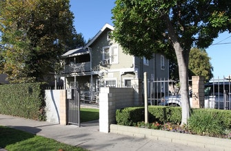 Iris Gardens in Azusa, CA - Building Photo - Building Photo