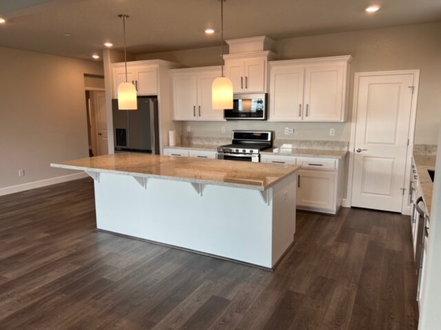 3064 Vaughn Wy-Unit -1 in Roseville, CA - Building Photo