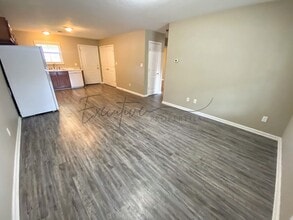 204b S Welty Ave in Iowa, LA - Building Photo - Building Photo