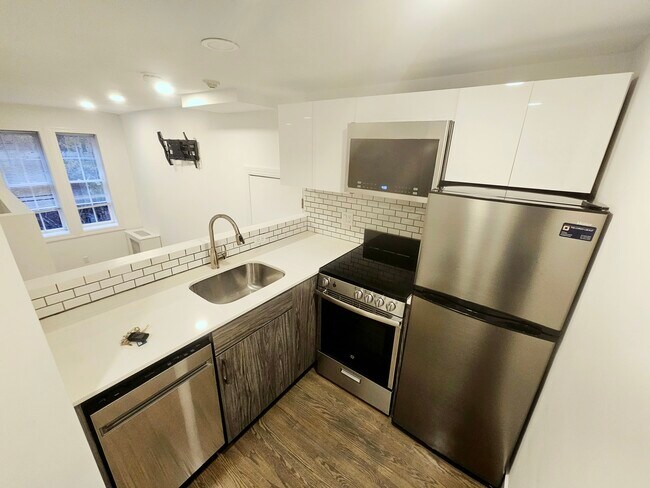 22 Phillips St, Unit 22 in Boston, MA - Foto de edificio - Building Photo