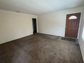 5290 Hidalgo St in Camarillo, CA - Building Photo - Building Photo