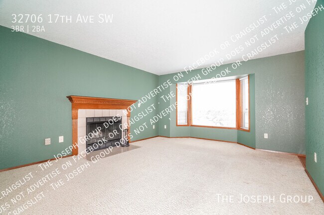 32706 17th Ave SW in Federal Way, WA - Building Photo - Building Photo