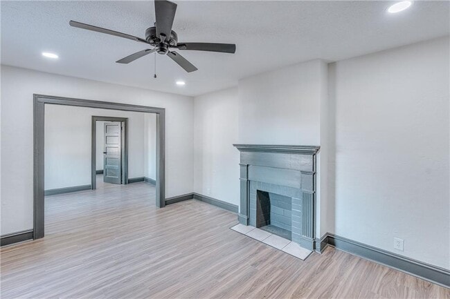 561 Tuttle Ave in Mobile, AL - Building Photo - Building Photo
