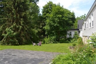 18 E Austin St in Skaneateles, NY - Building Photo - Building Photo