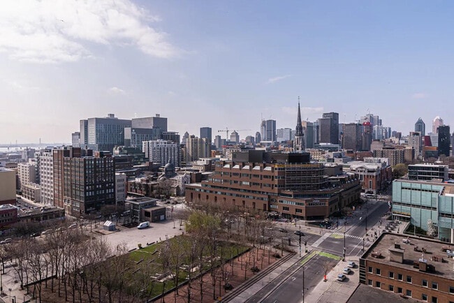 540 Boul. de Maisonneuve E, Unit SI ID1263261P in Montréal, QC - Building Photo - Building Photo