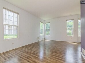 4924 Montauk Dr in Plainfield, IL - Building Photo - Building Photo