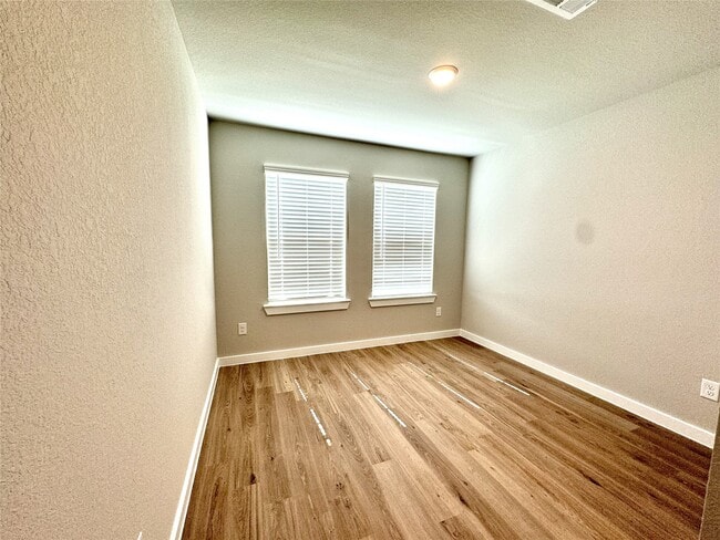 property at 8615 Jetty Glen Dr