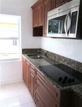 623 NE 61st St in Miami, FL - Building Photo - Building Photo