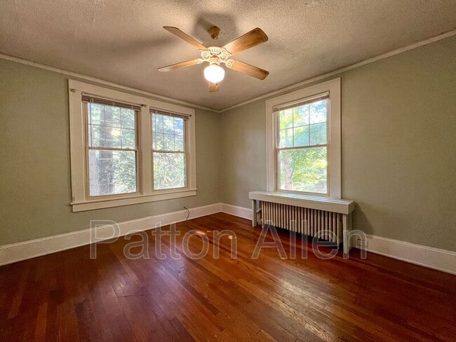 130 Edwin Pl in Asheville, NC - Building Photo - Building Photo