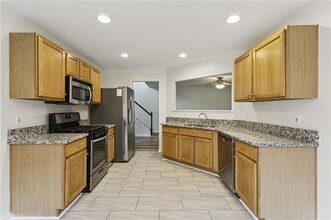 208 Carrington Way in Canton, GA - Building Photo - Building Photo