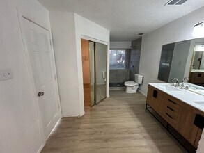 815 Shady Brook Ln in Cedar Hill, TX - Building Photo - Building Photo