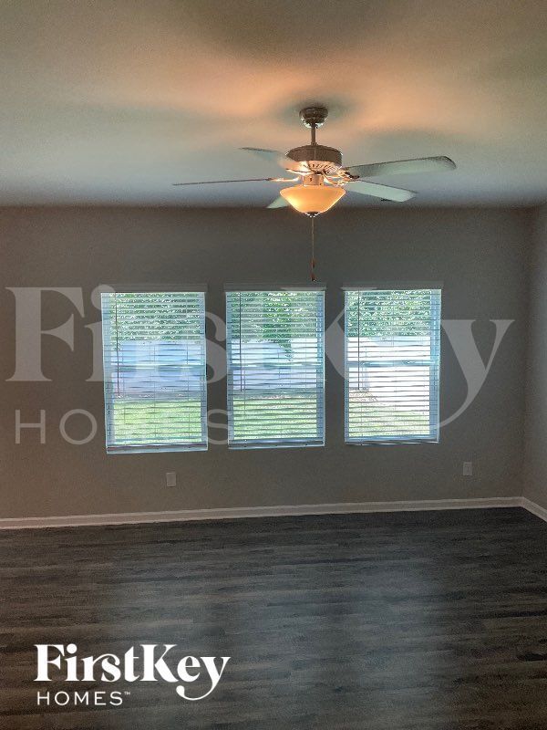property at 9624 Hamel St