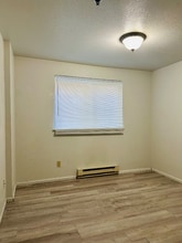 975 Aberdeen Ave NE in Renton, WA - Building Photo - Building Photo