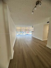 2000 Atlantic Shores Blvd in Hallandale Beach, FL - Building Photo - Building Photo