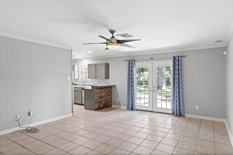 112 E Wildwinn Dr in Alvin, TX - Building Photo - Building Photo