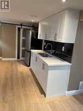 83 Hammond Rd in Mississauga, ON - Building Photo - Building Photo