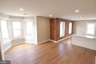 13 W 4th St in Bridgeport, PA - Building Photo - Building Photo