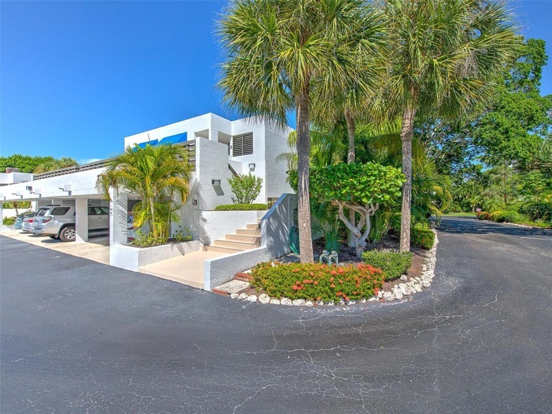 720 Bayport Way, Unit 720 in Longboat Key, FL - Building Photo