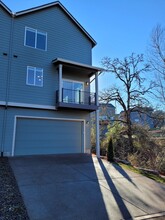 3412 Rockcress Rd in Eugene, OR - Building Photo - Building Photo