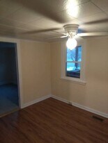 414 2nd St in Franklin, PA - Building Photo