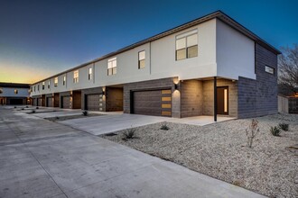 310 Homestead Ave in Lubbock, TX - Building Photo - Building Photo