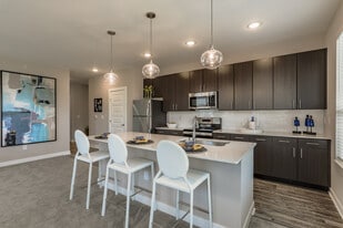 One Deerfield in Mason, OH - Building Photo