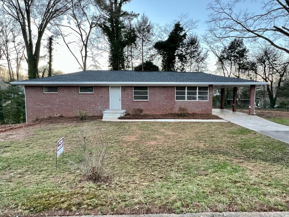 1101 Enota Cir NE in Gainesville, GA - Building Photo