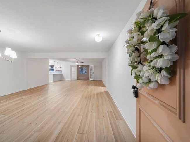 property at 1717 Edna Ave