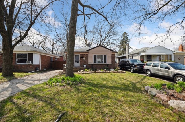 property at 452 Sunningdale Dr