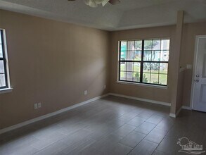 1921 Luneta St in Navarre, FL - Building Photo - Building Photo