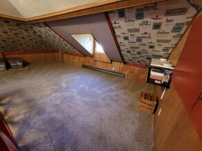 1406 S Bartholomew Canyon Dr in Springville, UT - Foto de edificio - Building Photo