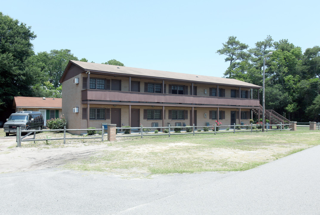 1001 31st Ave S in North Myrtle Beach, SC - Building Photo