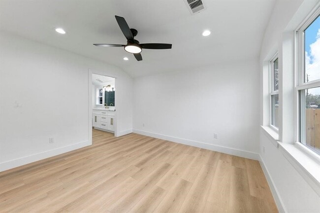 property at 5610 Chapman St