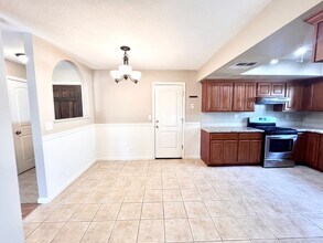 1045 Paul Ave in Clovis, CA - Building Photo - Building Photo