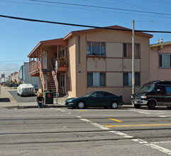 3201 Taraval St in San Francisco, CA - Building Photo - Building Photo