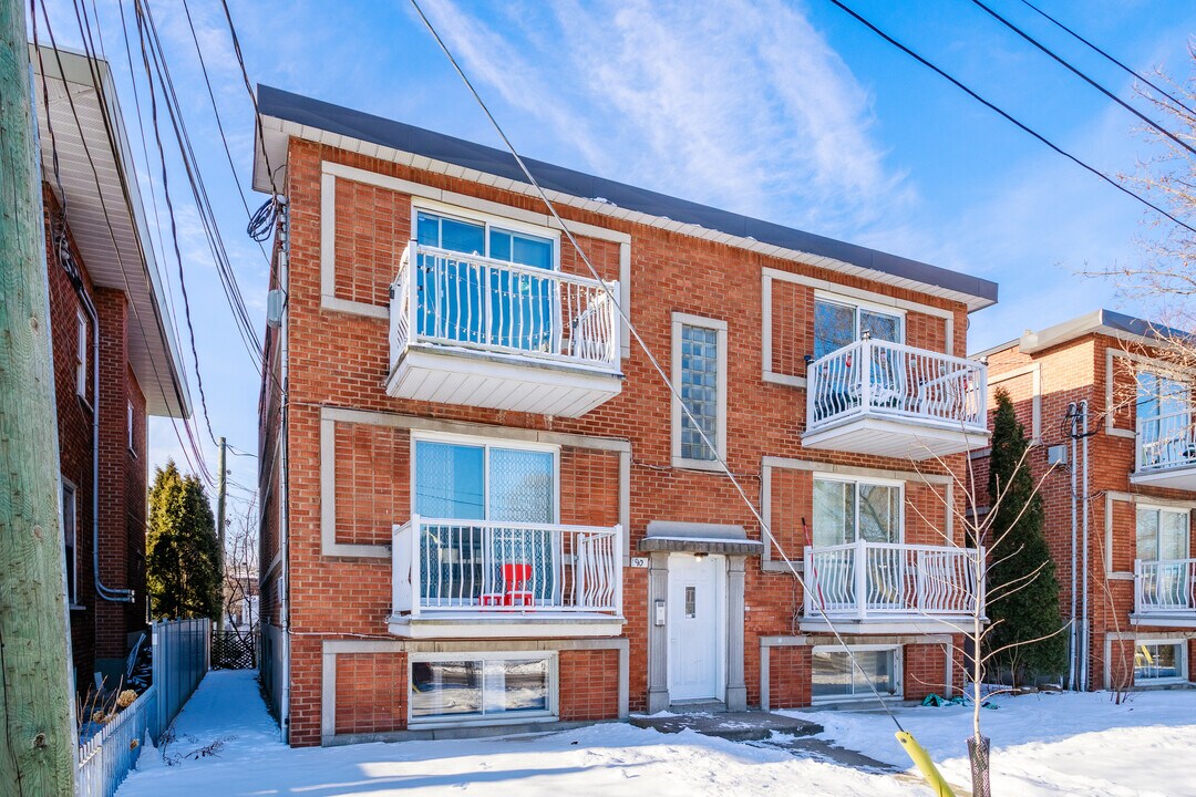 90 Du Chalet Av in Lachine, QC - Building Photo