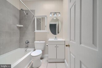 709 N Linwood Ave in Baltimore, MD - Building Photo - Building Photo
