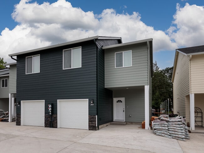 property at 245 N 15th St