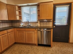 708 Virginia St in Bellingham, WA - Building Photo - Building Photo