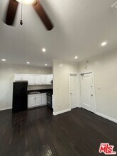 334 Heliotrope Dr in Los Angeles, CA - Building Photo - Building Photo