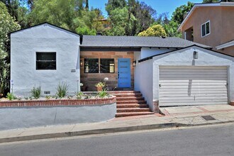 11657 Sunshine Terrace in Los Angeles, CA - Building Photo - Building Photo