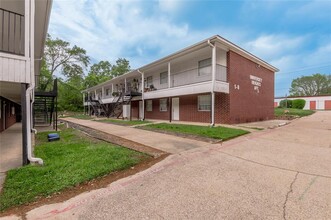 600 Palm St in Huntsville, TX - Building Photo - Building Photo