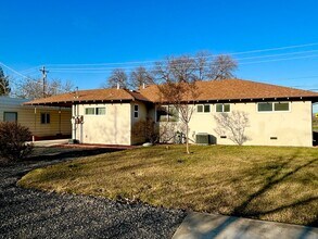 2719 Rodeo Ave in Chico, CA - Building Photo - Building Photo