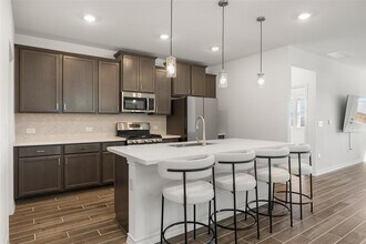 13707 Manhattan Dr in Pflugerville, TX - Building Photo - Building Photo