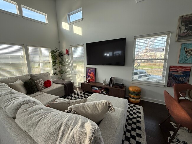 property at 1741 Jourdan Ave